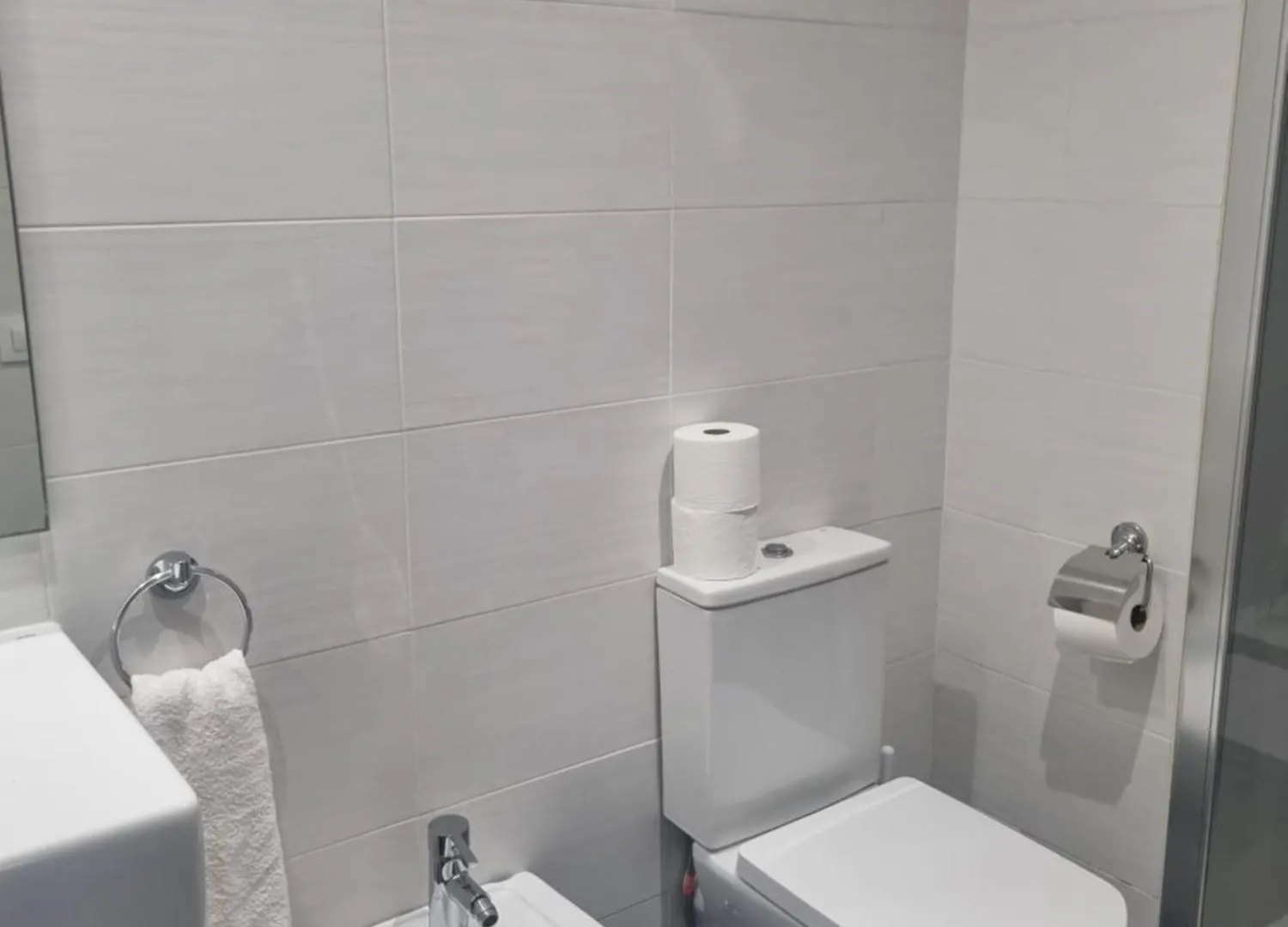 1 Habitacion Matrimonial Privada Con Bano Incluido Barcelona Apartment